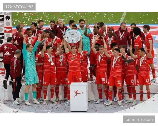 拜仁防守端年龄问题隐现 多线作战阵容深度面临考验